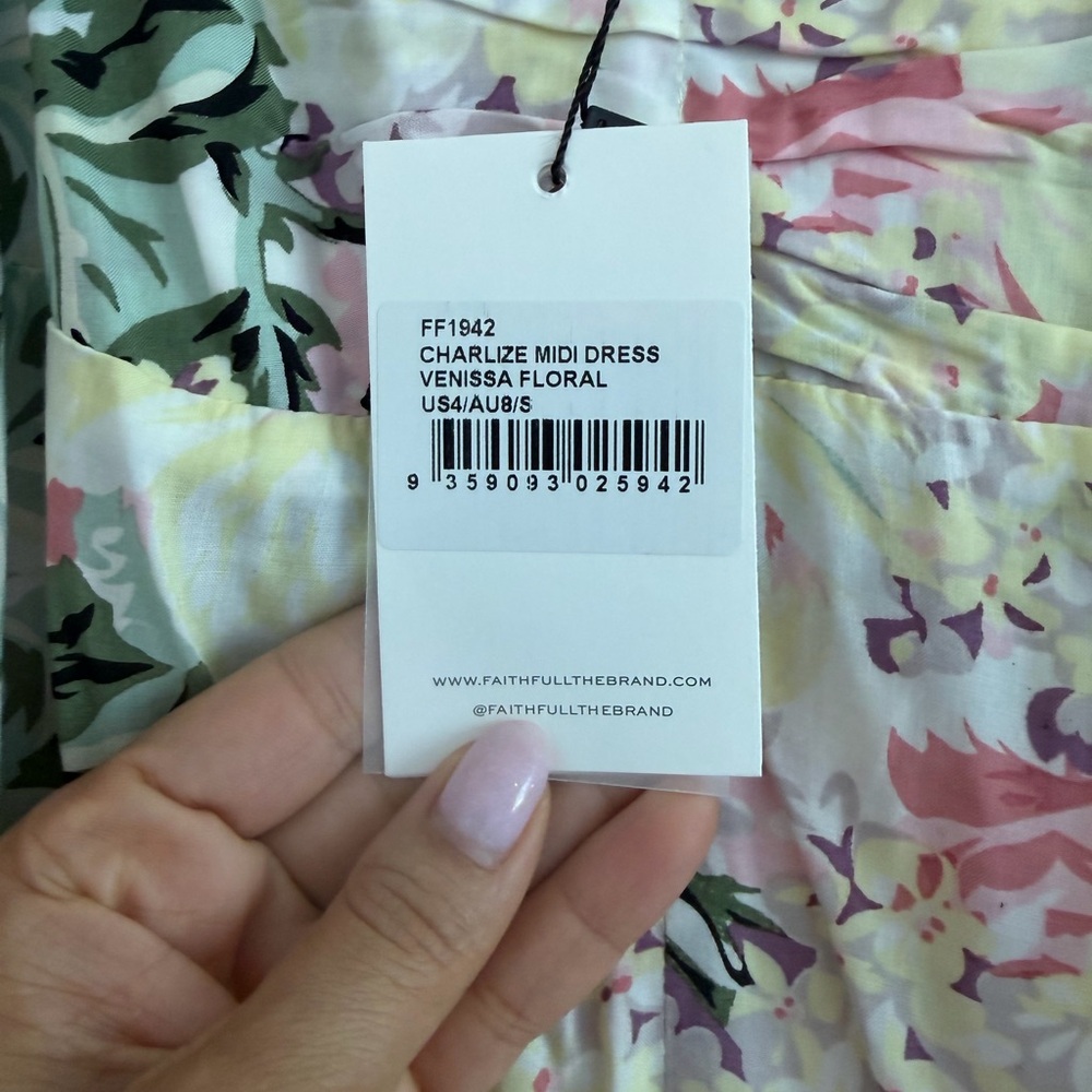 Faithfull the Brand Floral Puff Sleeve Dress in Pink and Green - Picture 3 of 5